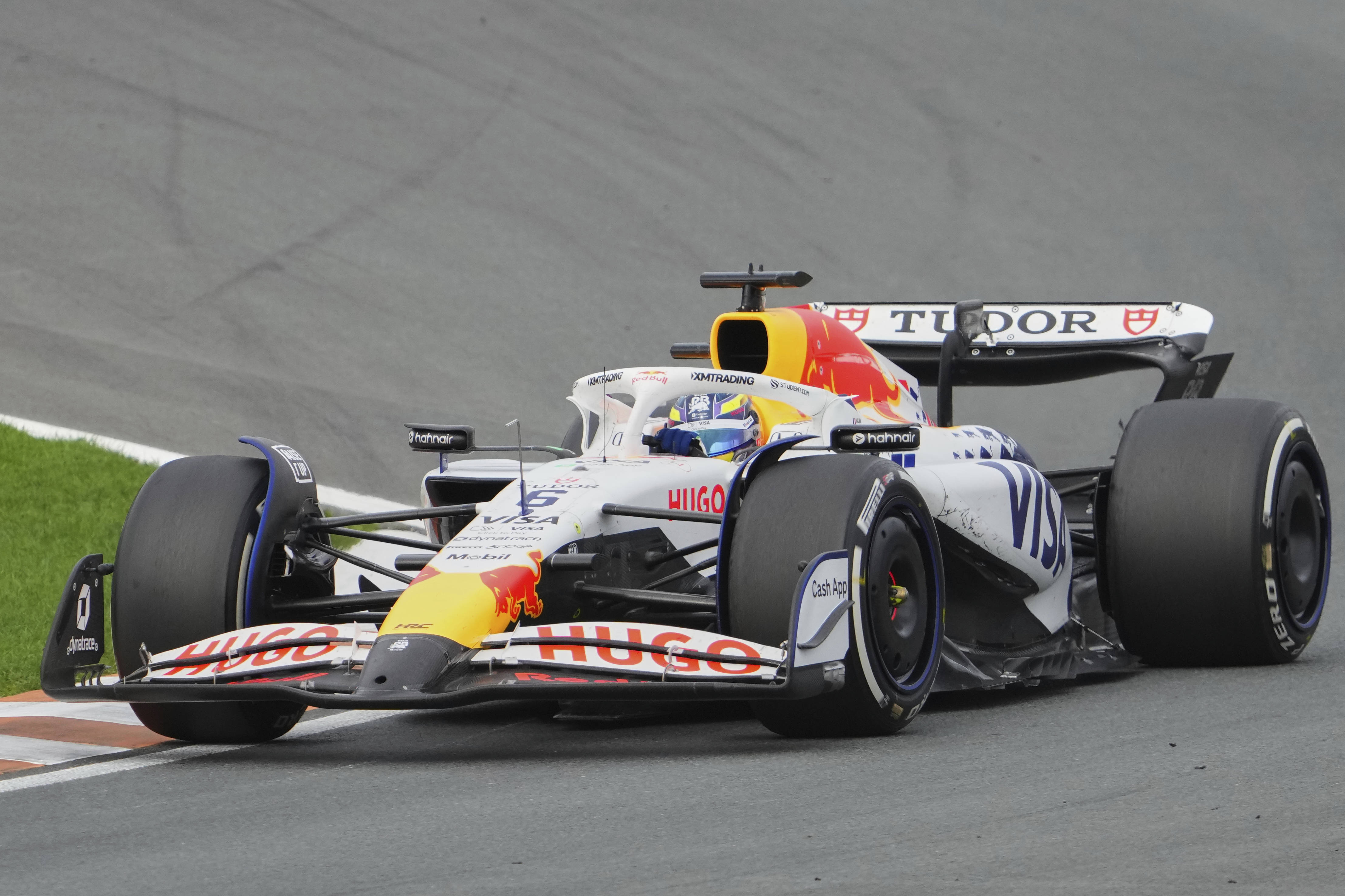 红牛车队鏖战红牛二队，诺里斯惊艳四座