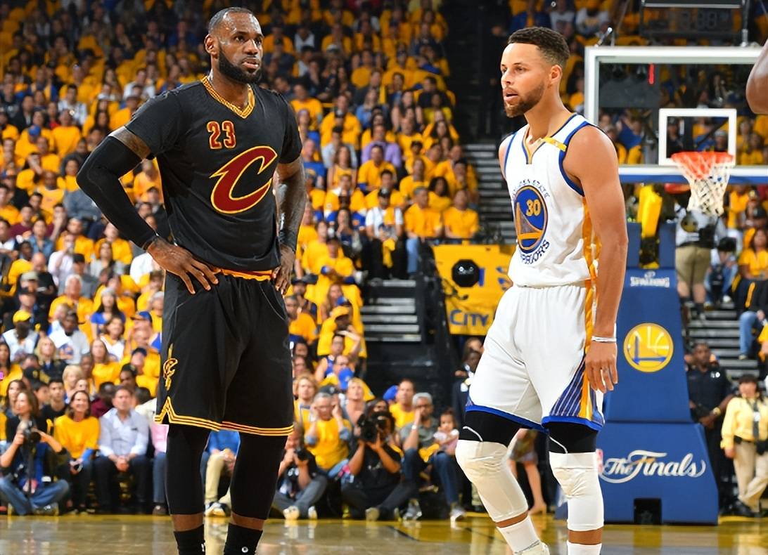 太阳横扫新疆队,库里关键制胜 太阳横扫新疆队,库里关键制胜