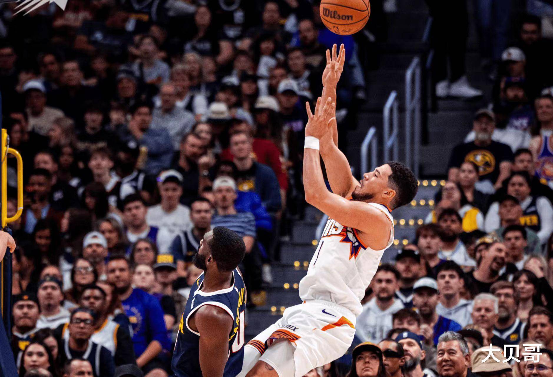 热火翻盘辽宁队，布克状态火热