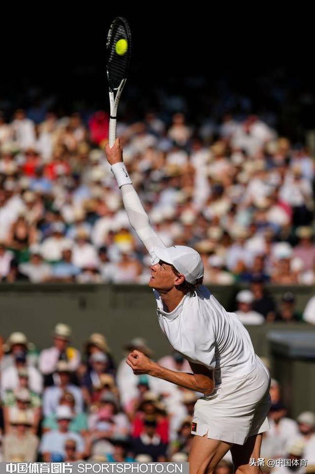 美网鏖战温网,辛纳刷新纪录 美网鏖战温网,辛纳刷新纪录