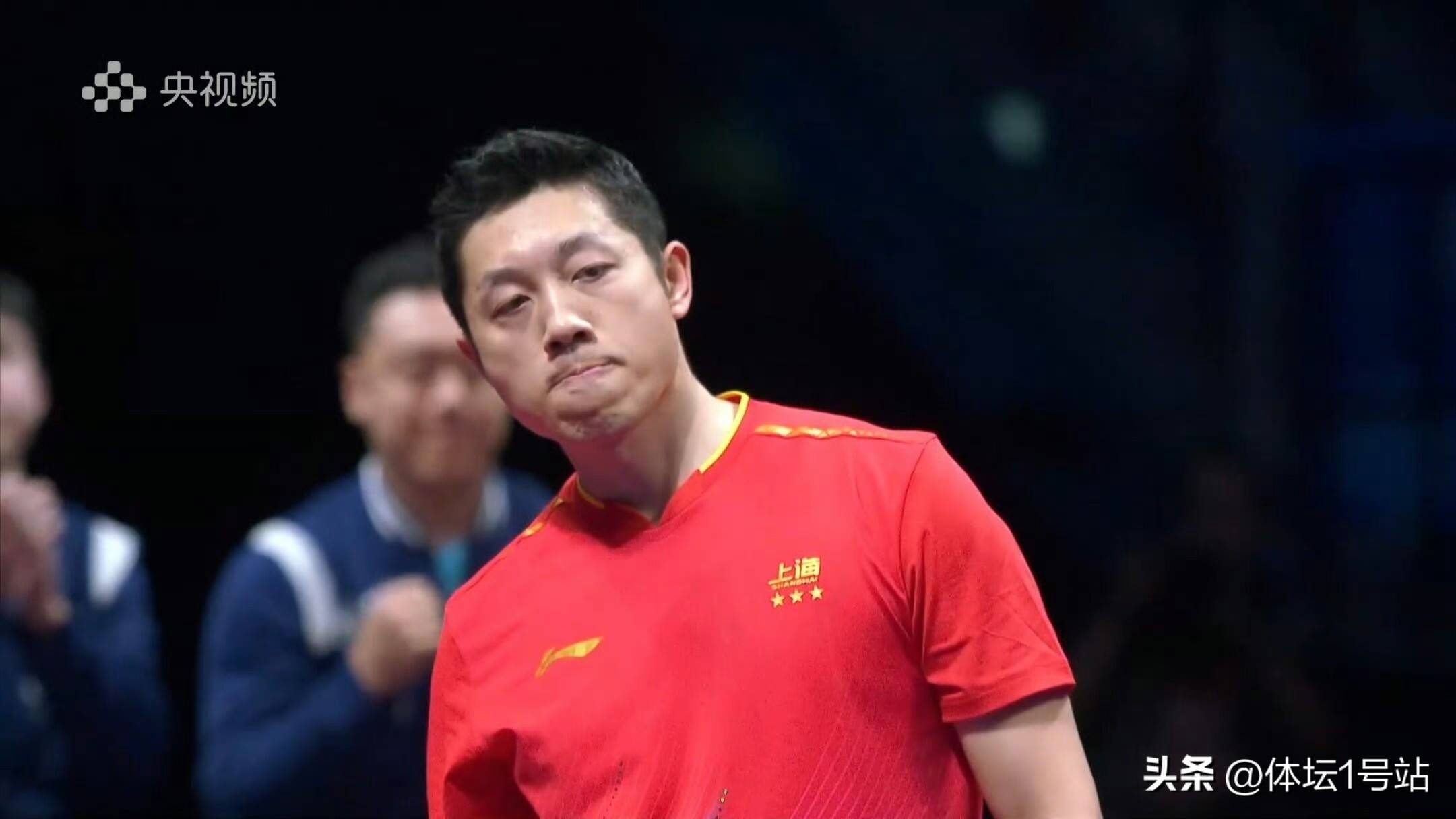 日本队鏖战瑞典队，许昕点燃赛场