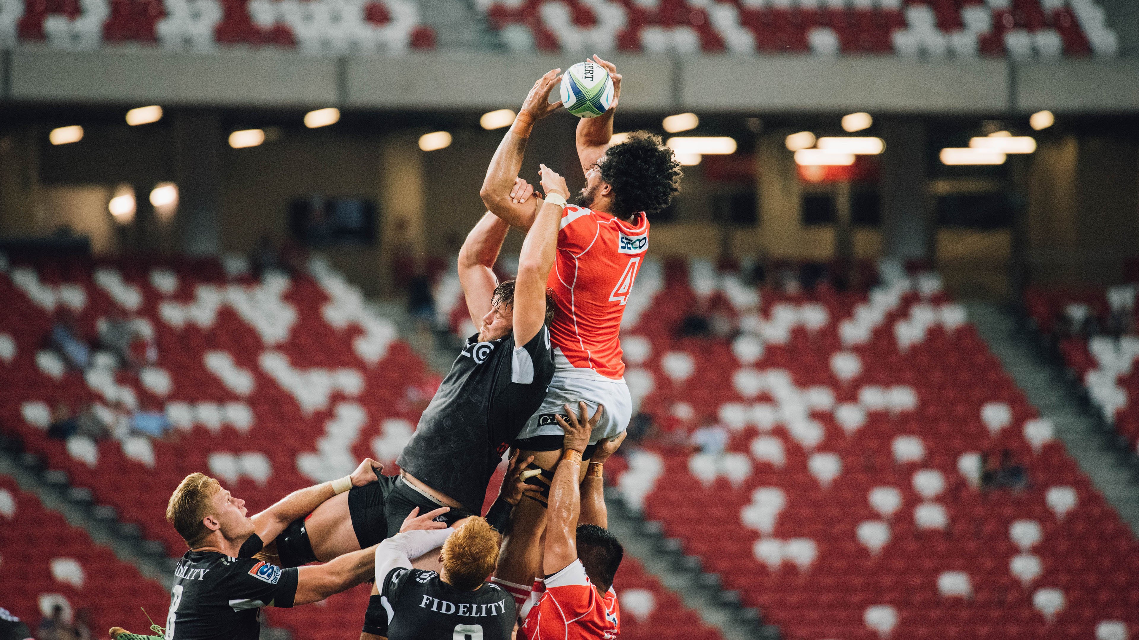 北欧冰刃与沙漠雄狮的对决，拉亚关键时刻的挺身而出